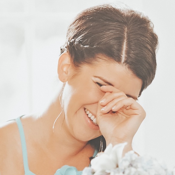 Meet your Posher, Danielle - Picture 1 of 1